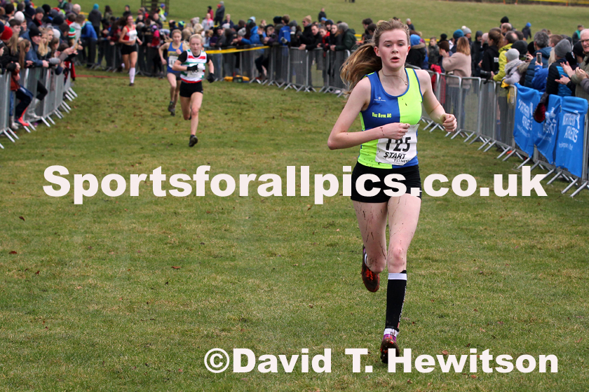Womens under-17 Northern Cross Country Champs., Camp Hill Estate, Kirklington.  Photo: David T. Hewitson/Sports for All Pics